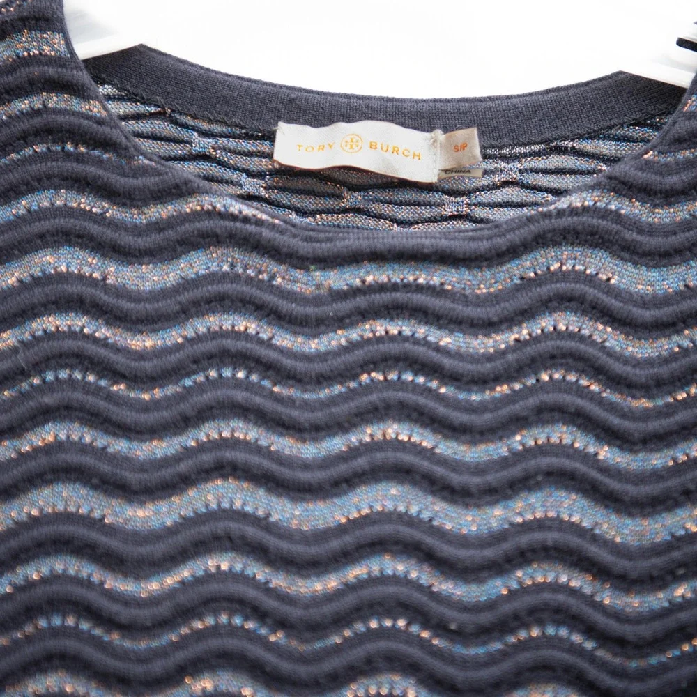 Tory Burch Sz S‎ Navy Metallic Wavy Chevron Knit Chic Lightweight Sweater Ruffle